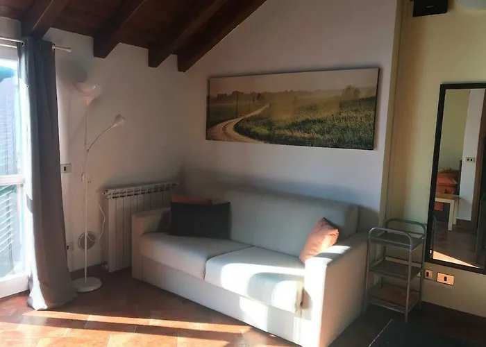 New Attic View 5 公寓